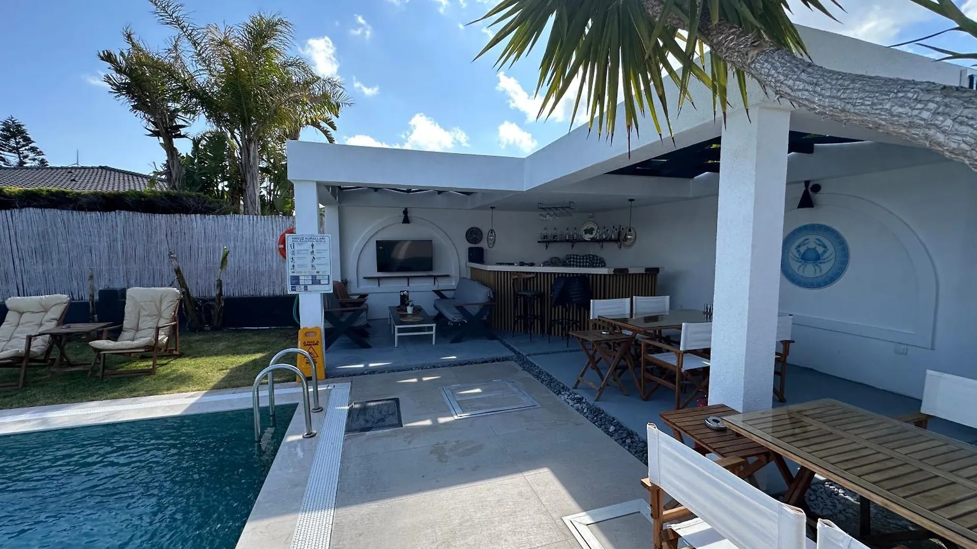 Mavi Yengec Cesme Butik Otel