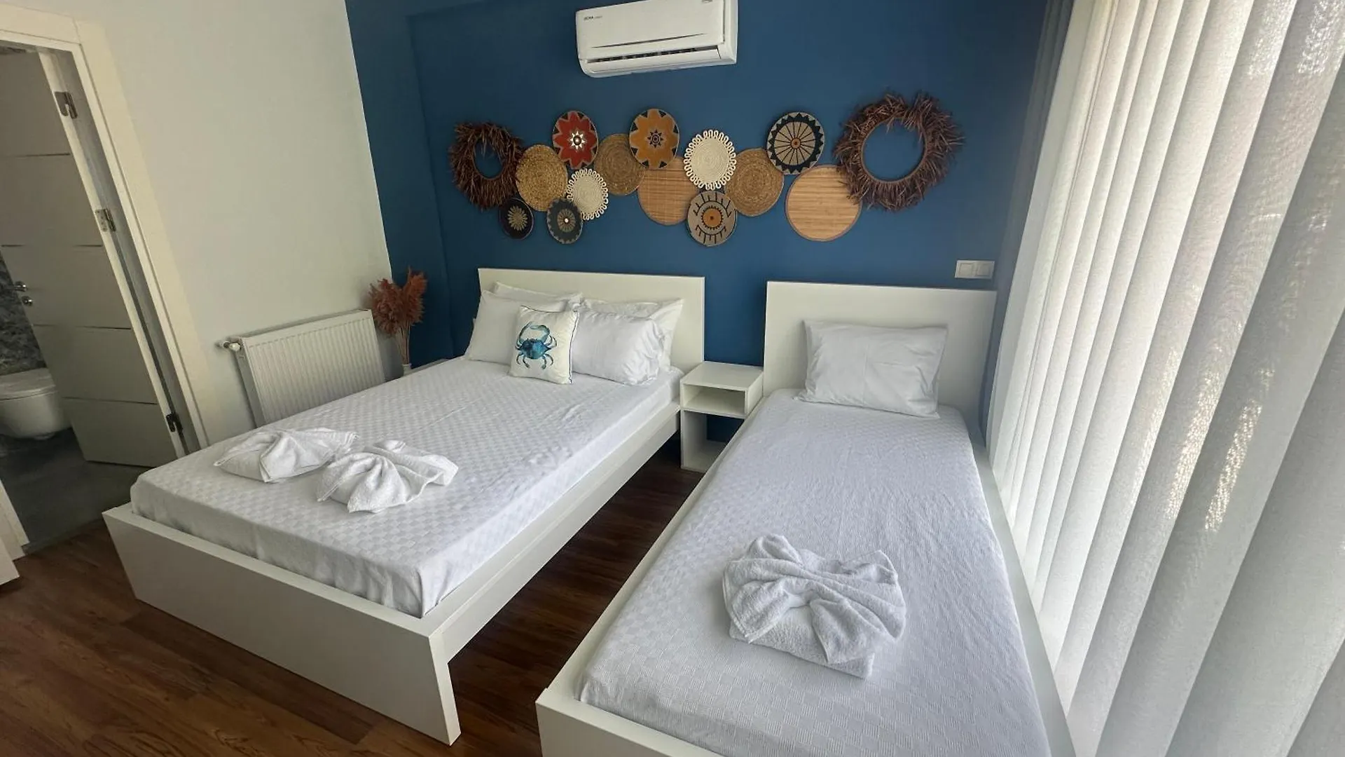 Mavi Yengec Cesme Butik Otel Bed & Breakfast